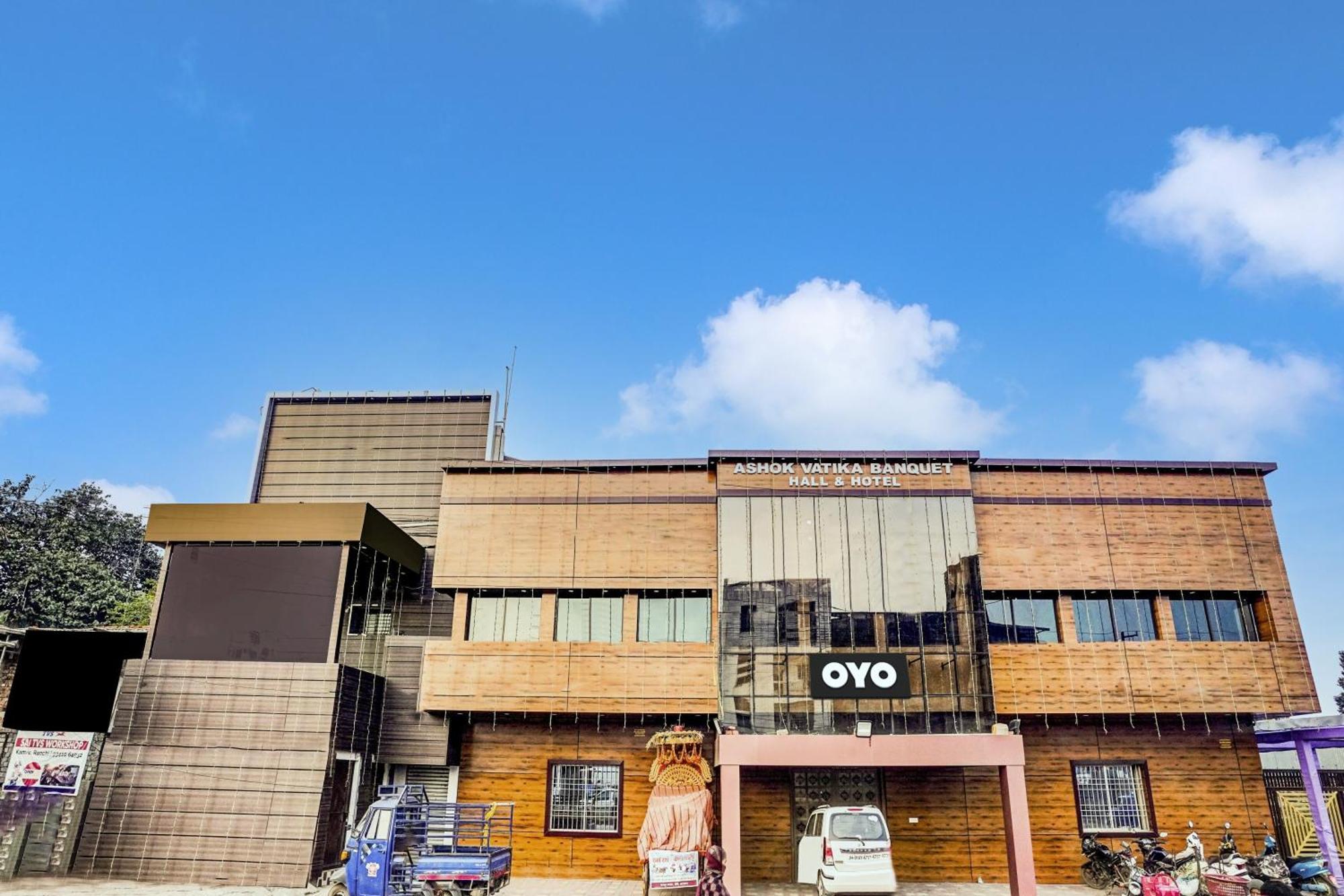 Oyo Flagship Hotel Ashok Vatika Banquet Hall Ranchi Dış mekan fotoğraf